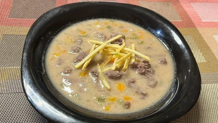 Soupe aux arachides traditionnelle andine