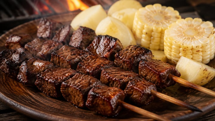 Anticuchos: peruanska grillspett